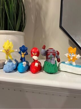 Set of 5 Sonic The Hedgehog McDonald’s Toys        kids boys happy meal toy
